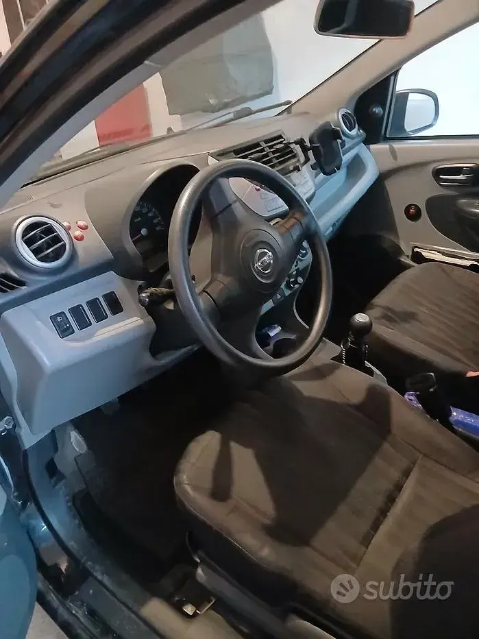 Usata Nissan Pixo 68 CV (50 kW) 2012 Nero Utilitaria
