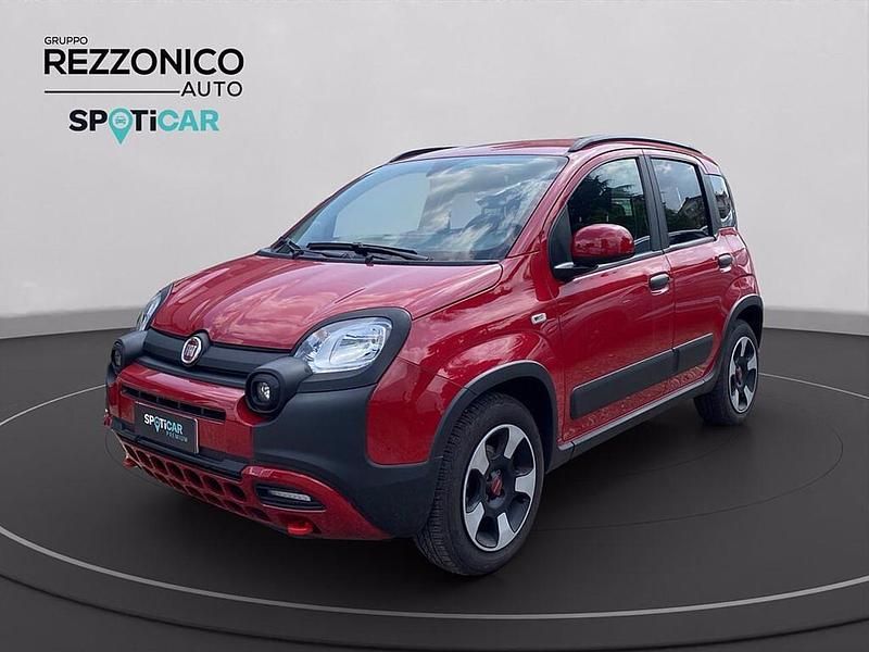 Usata Fiat Panda Cross Cross 69 CV (50 kW) 2024 Rosso passione Utilitaria