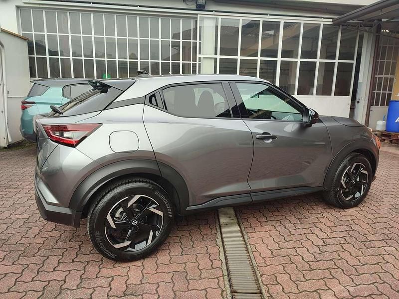 Usata Nissan Juke Acenta 114 CV (83 kW) 2025 Argento SUV