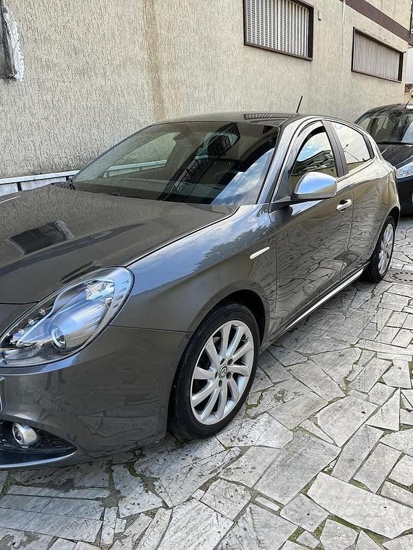Usata Alfa Romeo Giulietta 120 CV (88 kW) 2012 Utilitaria