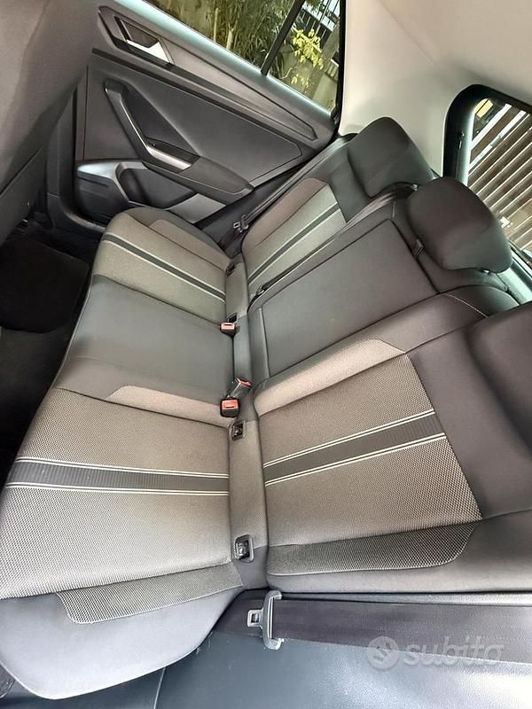 Usata VW T-Roc 150 CV (110 kW) 2021 Grigio SUV