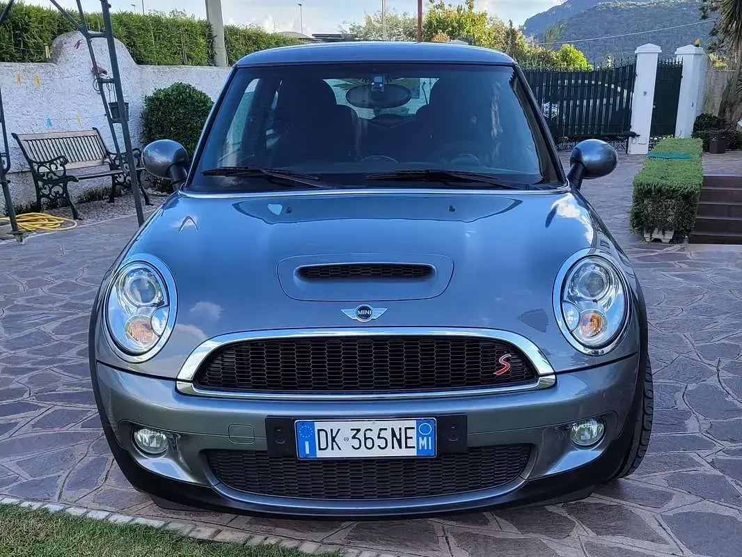 Usata Mini Cooper S Chili 175 CV (128 kW) 2007 Grigio Utilitaria