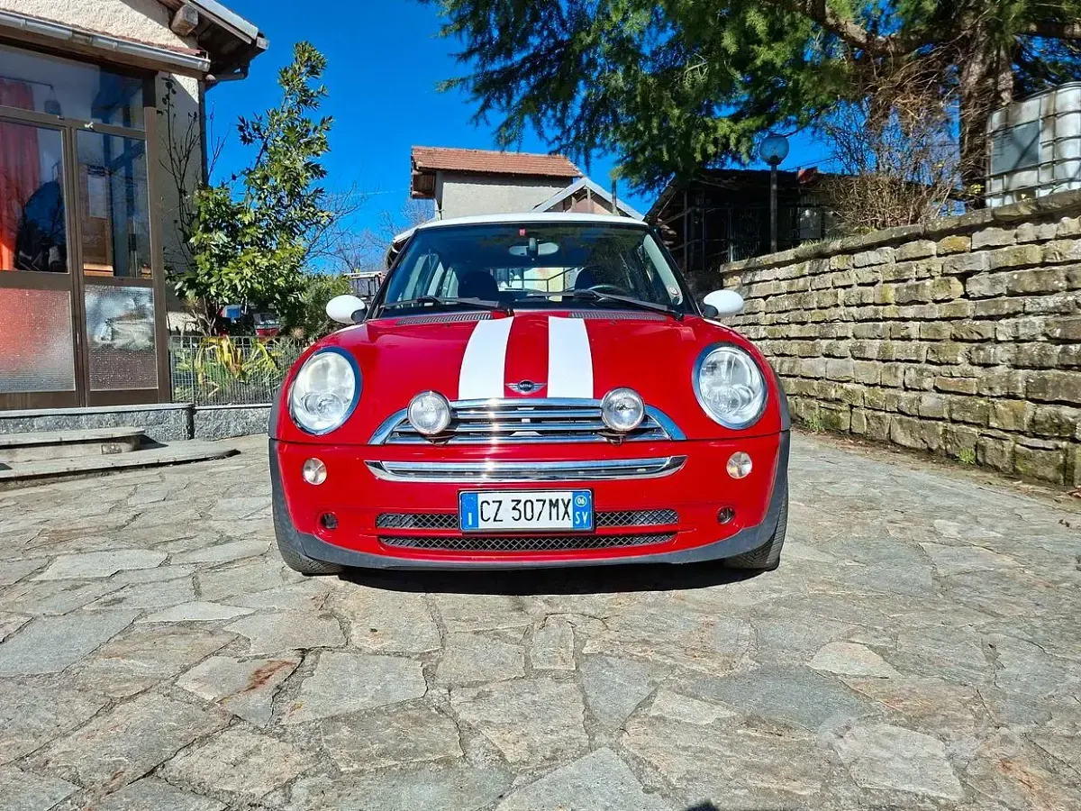 Usata Mini Cooper Seven 116 CV (85 kW) 2006 Rosso Utilitaria