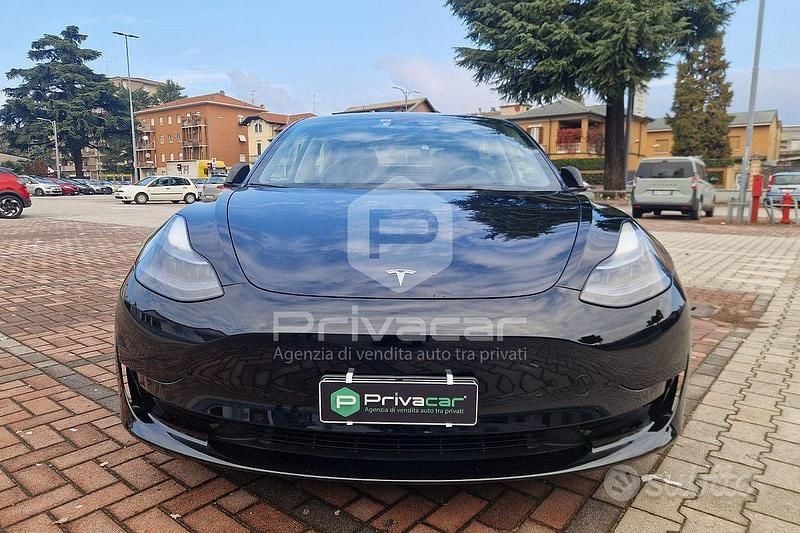 Usata Tesla Model 3 RWD 208 kW (283 CV) 2023 Nero Berlina