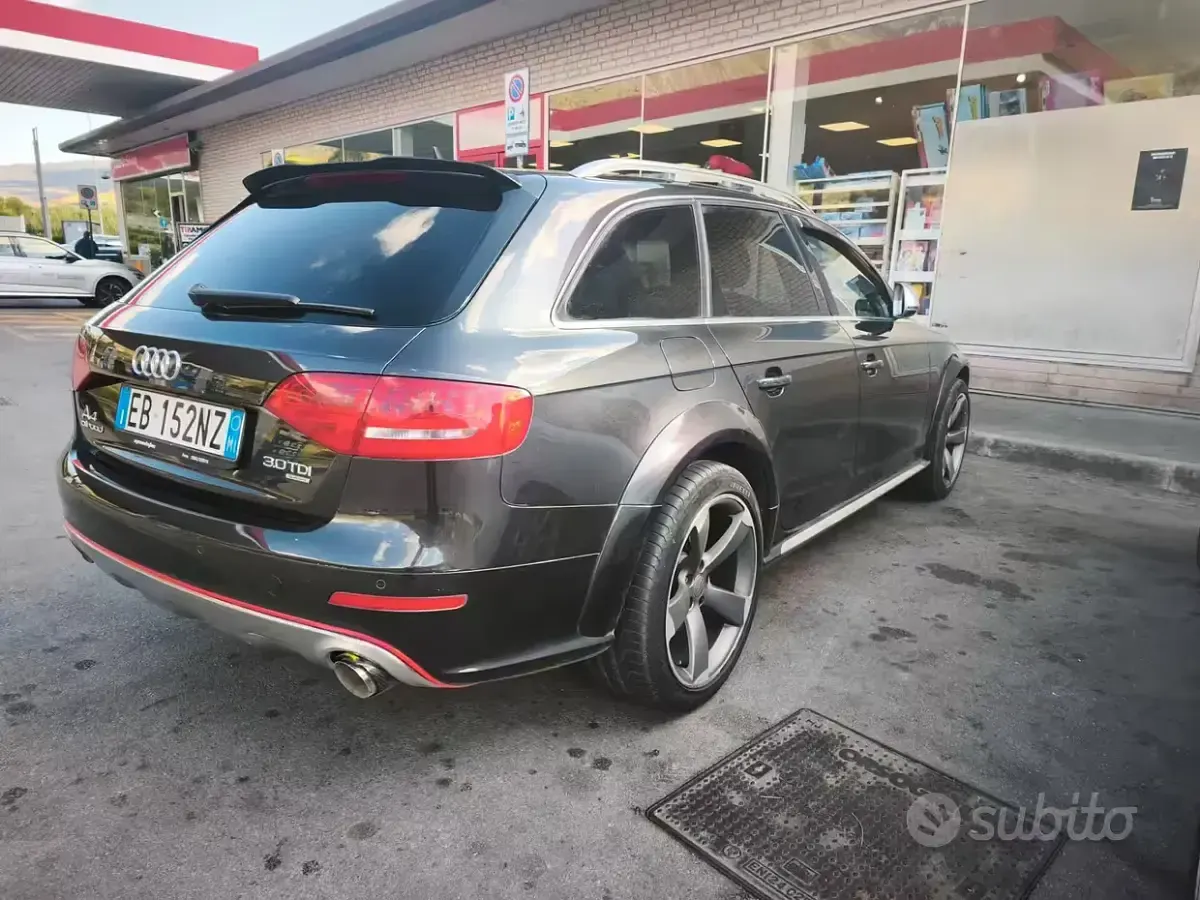 Usata Audi A4 Allroad 239 CV (175 kW) 2010 Nero Station wagon