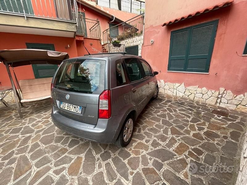 Usata Fiat Idea Dynamic 90 CV (66 kW) 2006 Grigio Monovolume