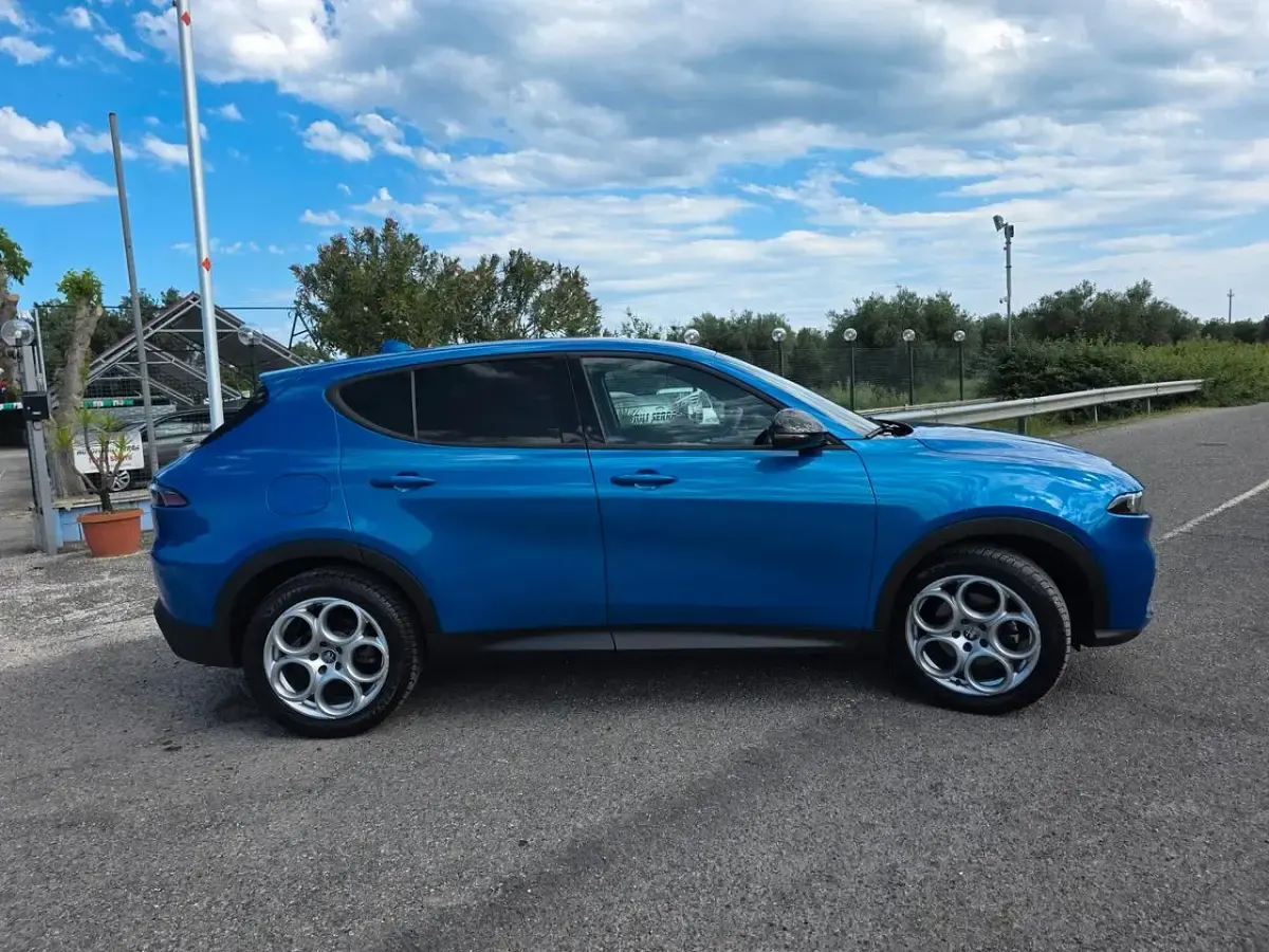 Usata Alfa Romeo Tonale Sprint 160 CV (117 kW) 2023 Blu SUV