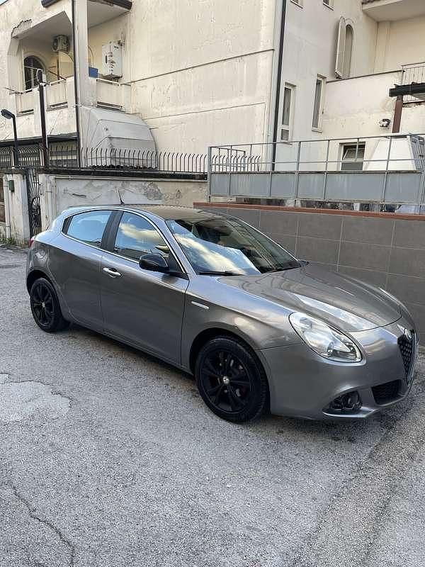 Usata Alfa Romeo Giulietta Exclusive 105 CV (77 kW) 2013 Utilitaria