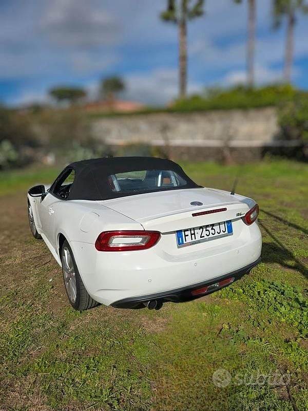 Usata Fiat 124 Spider 2017 Bianco Cabrio