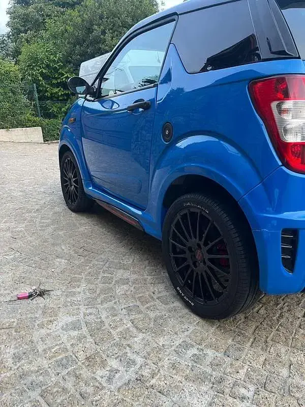 Usata Ligier JS50 2019 Blu/azzurro Utilitaria