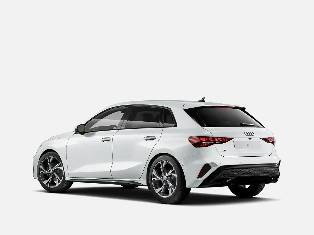 Nuova Audi A3 S-Line 150 CV (110 kW) 2026 Bianco ghiaccio metallizzato