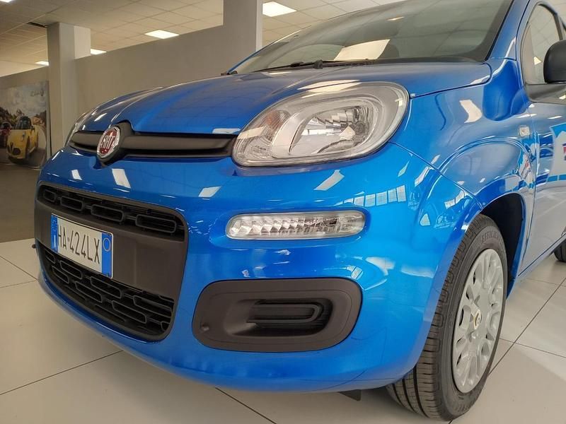 Usata Fiat Panda 69 CV (50 kW) 2024 Blu misano Utilitaria