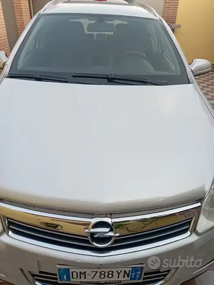 Usata Opel Astra 115 CV (84 kW) 2007 Grigio Station wagon