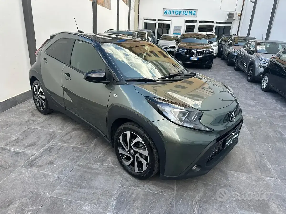 Usata Toyota Aygo X Lounge 72 CV (52 kW) 2023 Verde SUV