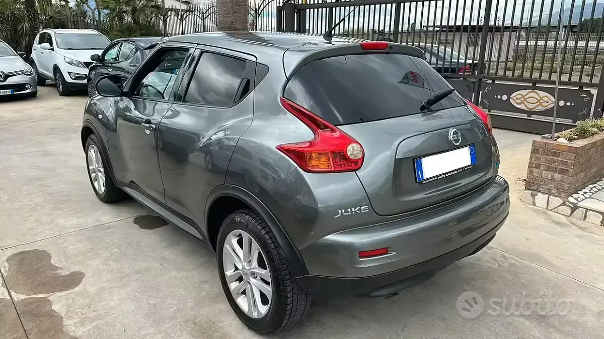 Usata Nissan Juke 110 CV (80 kW) 2012 Grigio SUV