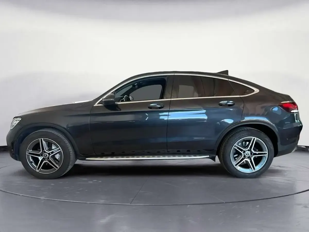 Usata Mercedes GLC200 Premium Plus 194 CV (142 kW) 2021 Nero SUV