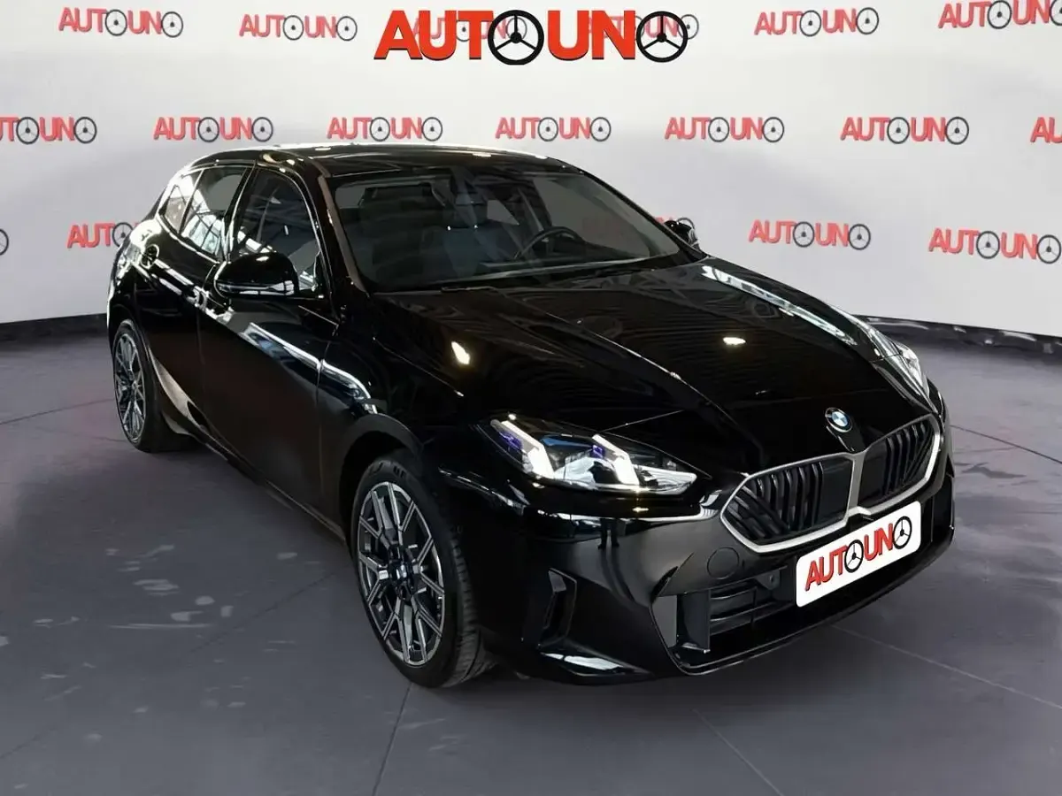 Usata BMW 120 170 CV (125 kW) 2024 Nero Utilitaria