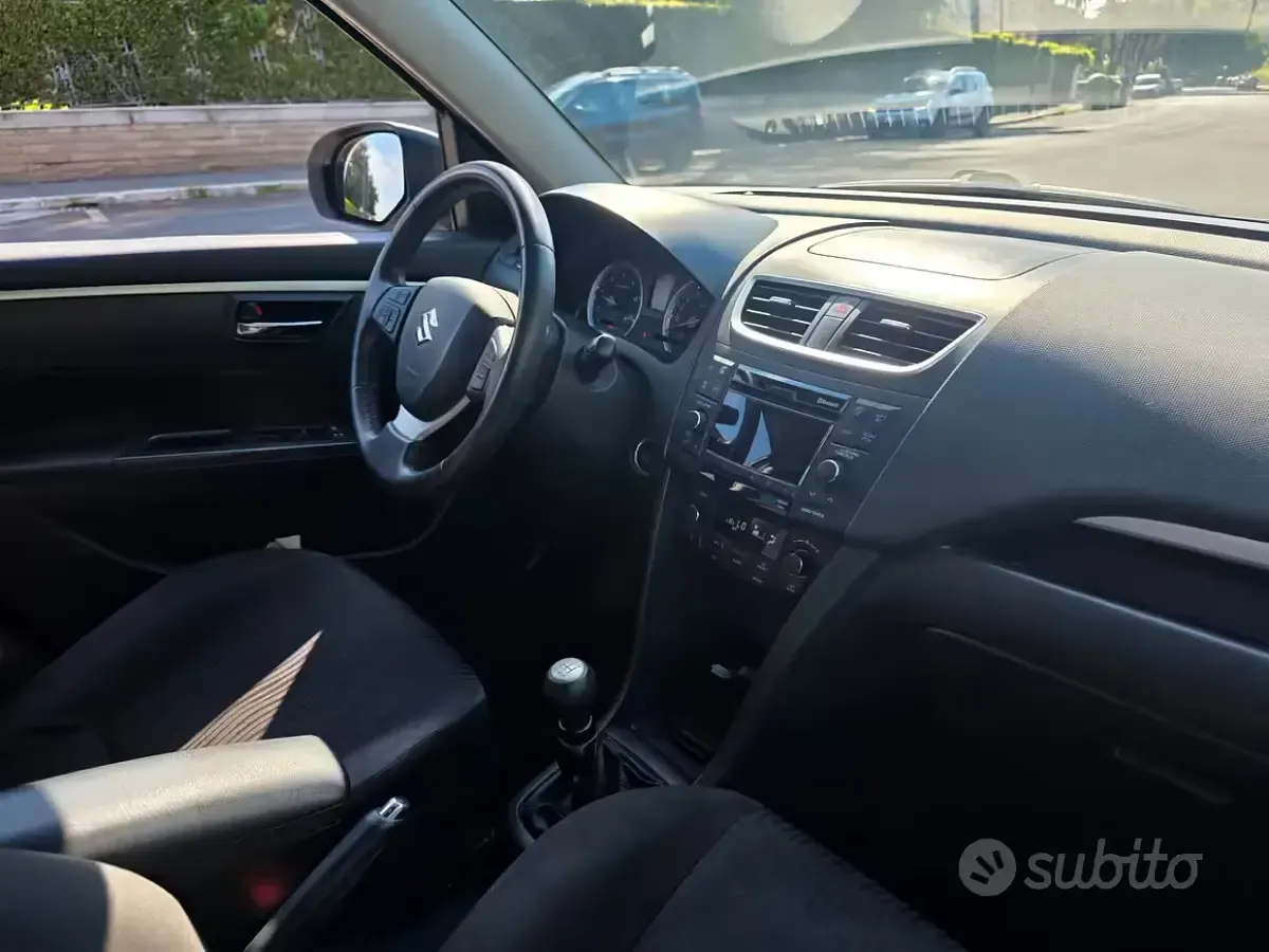 Usata Suzuki Swift GL 75 CV (55 kW) 2011 Grigio Utilitaria