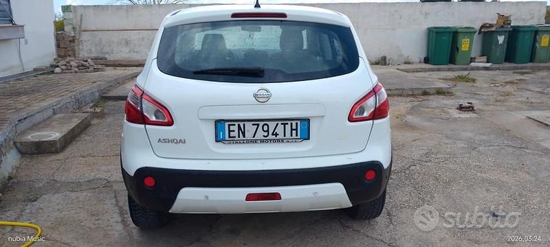Usata Nissan Qashqai 115 CV (84 kW) 2012 Bianco SUV