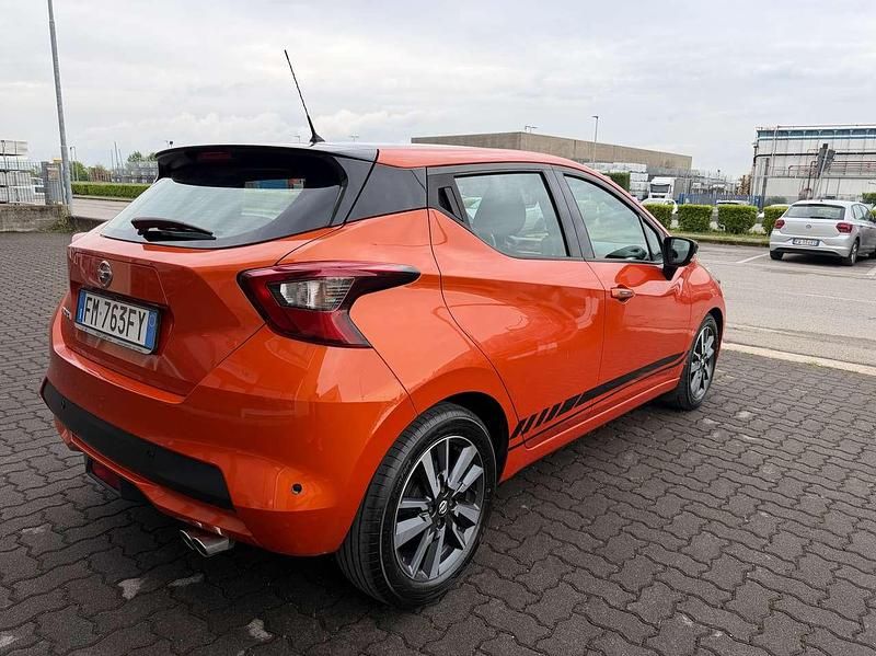 Usata Nissan Micra Tekna 90 CV (66 kW) 2017 Arancione Utilitaria
