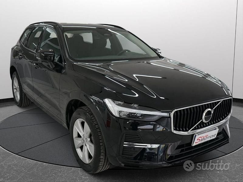 Usata Volvo XC60 Momentum 197 CV (144 kW) 2022 Nero SUV