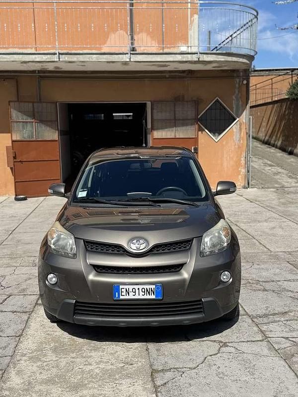 Usata Toyota Urban Cruiser Lounge 90 CV (66 kW) 2012 Other Utilitaria