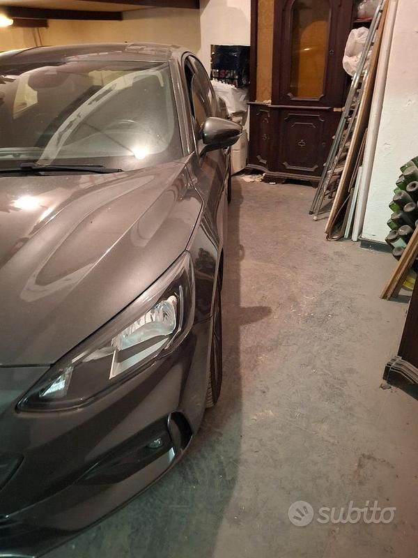 Usata Ford Focus ST-Line 150 CV (110 kW) 2018 Grigio Berlina