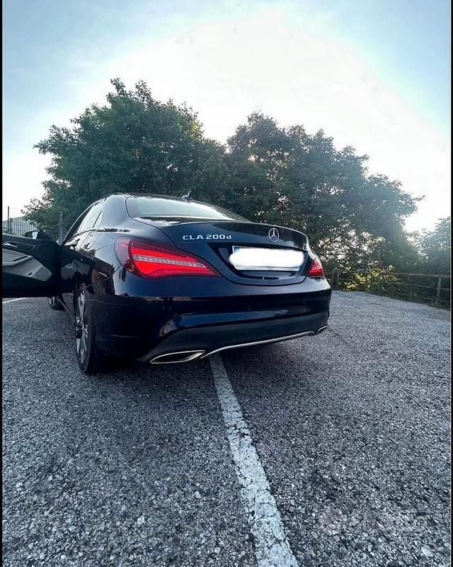 Usata Mercedes CLA200 136 CV (100 kW) 2018 Berlina