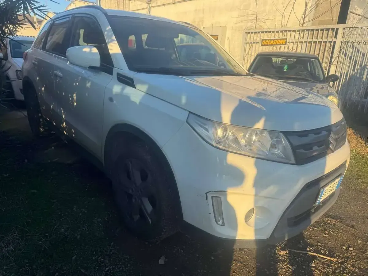 Usata Suzuki Vitara 120 CV (88 kW) 2017 Bianco SUV