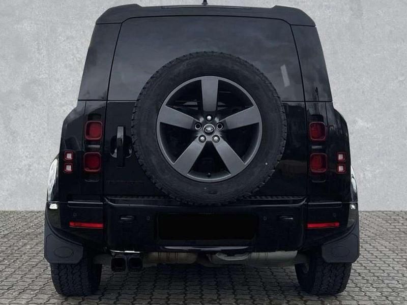 Usata Land Rover Defender HSE Dynamic 249 CV (183 kW) 2024 Nero metallizzato SUV