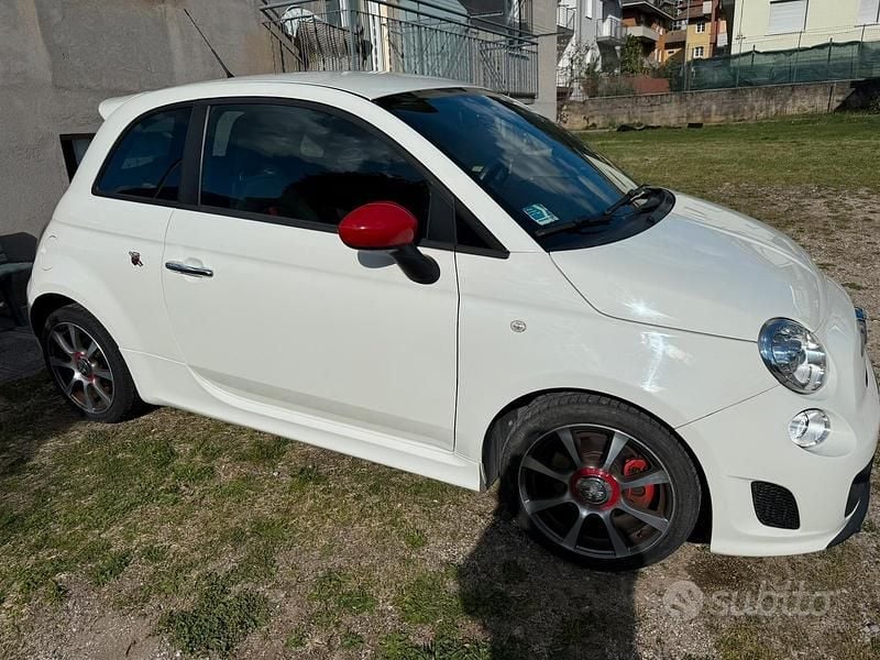 Usata Abarth 500 135 CV (99 kW) 2012 Bianco Utilitaria