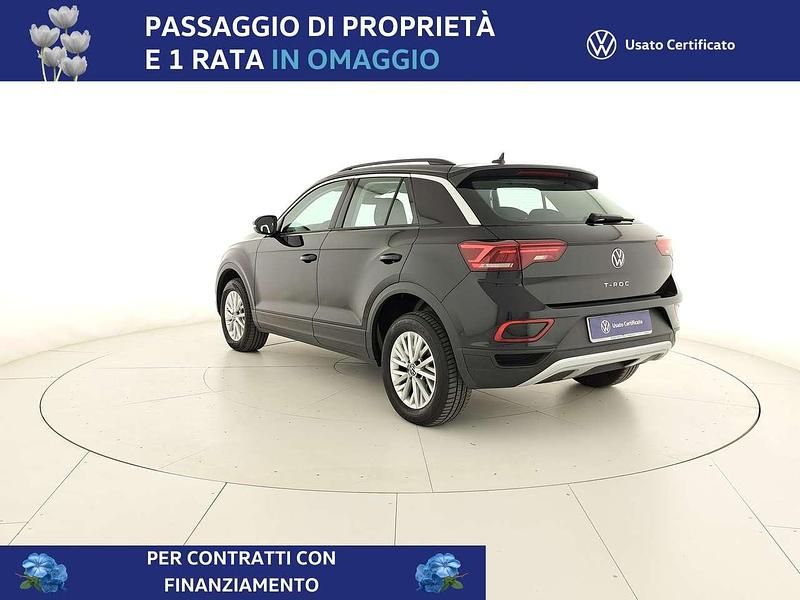 Usata VW T-Roc Life 150 CV (110 kW) 2023 Deep black perlato SUV
