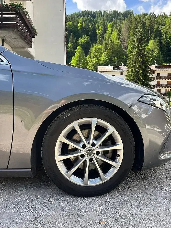 Usata Mercedes A160 109 CV (80 kW) 2020 Grigio Utilitaria
