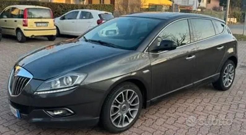 Begagnad Lancia Delta 2008 Halvkombi