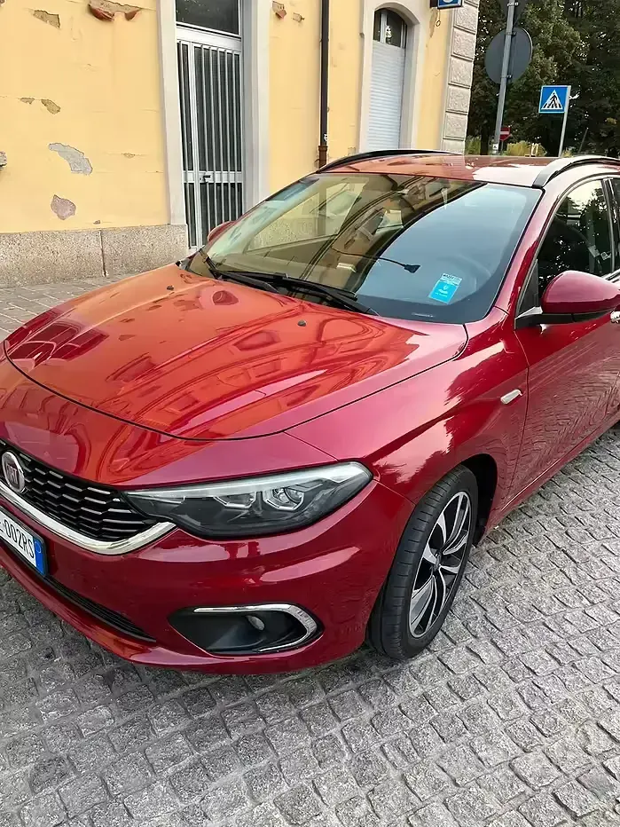 Usata Fiat Tipo 120 CV (88 kW) 2018 Rosso Station wagon