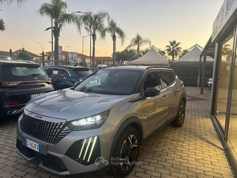 Usata Peugeot 2008 GT 131 CV (96 kW) 2024 Grigio SUV