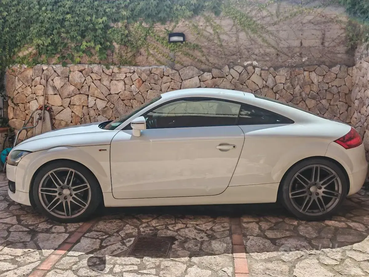 Usata Audi TT Ambiente 200 CV (147 kW) 2008 Bianco Coupé