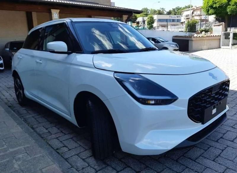 Nuova Suzuki Swift 83 CV (61 kW) 2025 Bianco Utilitaria