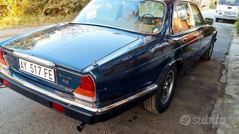 Usata Jaguar XJ6 Sovereign 200 CV (147 kW) 1981 Verde Berlina