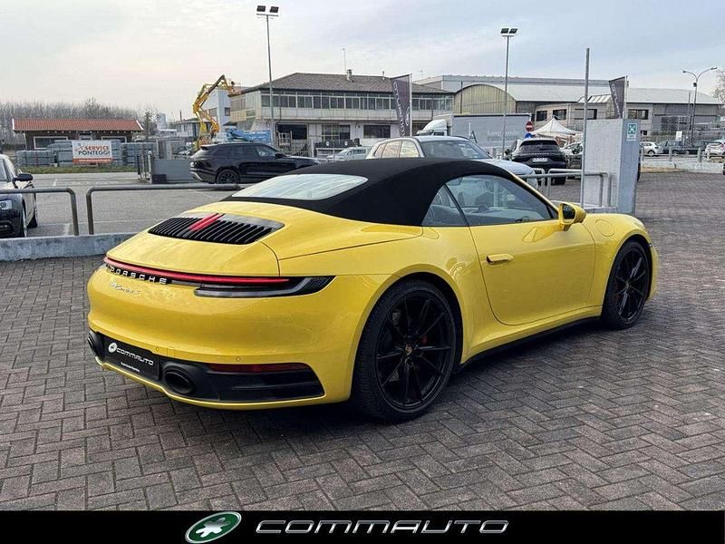 Usata Porsche 911 Carrera S Cabriolet 450 CV (330 kW) 2024 Giallo Cabrio