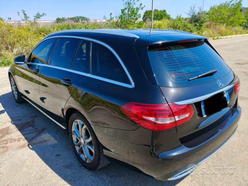 Usata Mercedes C220 170 CV (125 kW) 2014 Nero Station wagon