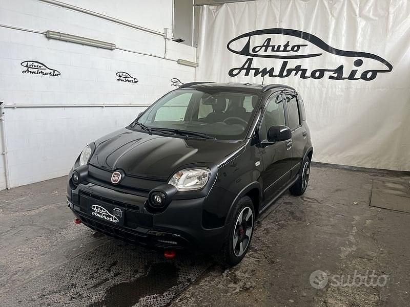 Nero Usata 2023 Fiat Panda Cross Cross Due volumi | 13.500 € (Buon prezzo) - Immagine 1/4