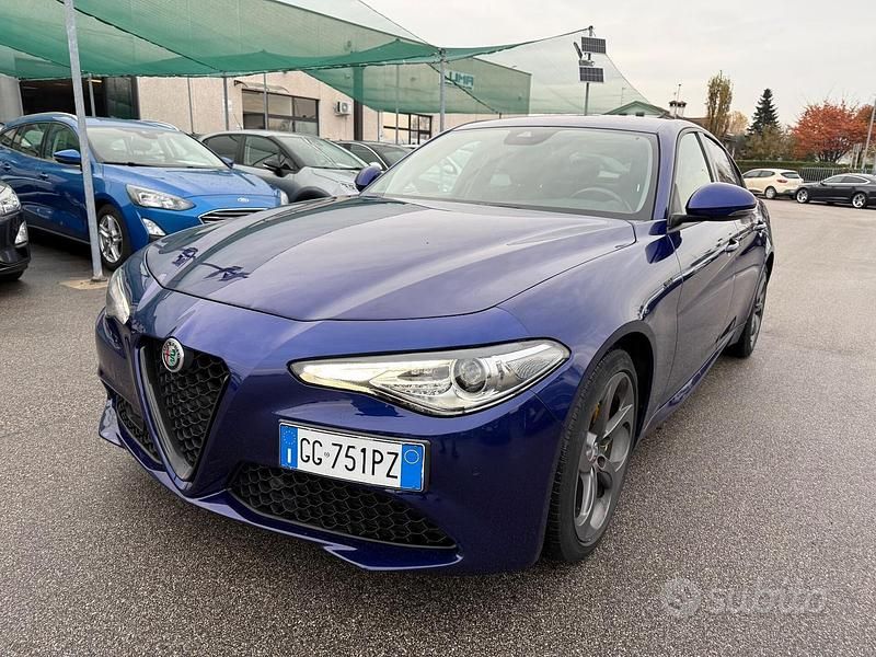 Blu Usata 2021 Alfa Romeo Giulia Sprint Tre volumi | 27.500 € (Cara) - Immagine 1/4