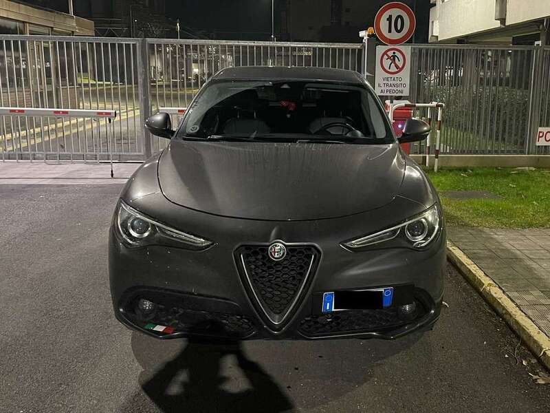 Usato 2018 Alfa Romeo Stelvio 2.3 Diesel 179 CV (20.000 €)