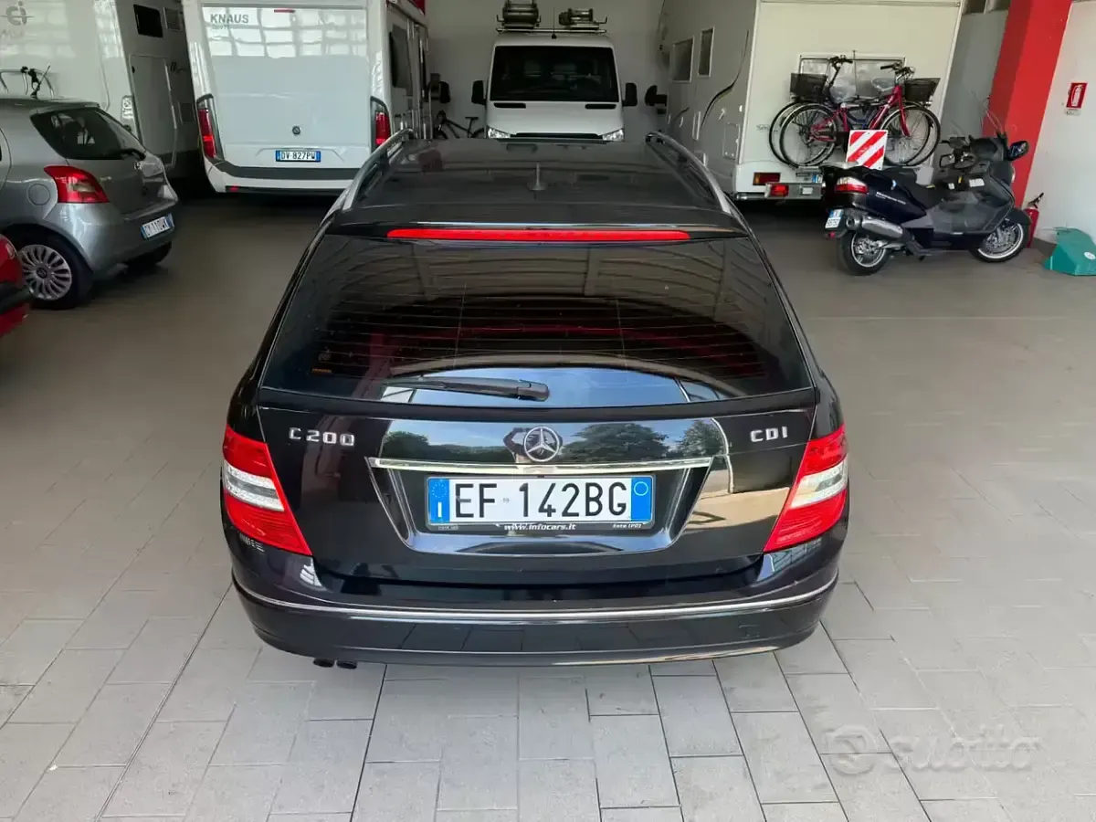 Usata Mercedes C200 AMG 136 CV (100 kW) 2010 Nero Station wagon