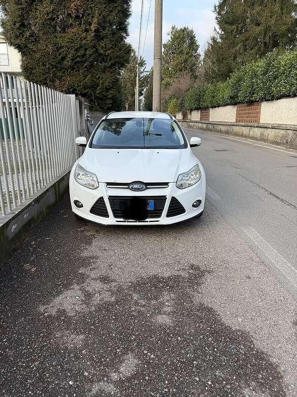 Usata Ford Focus Titanium 116 CV (85 kW) 2014 Berlina