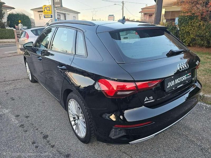 Usata Audi A3 Advanced 150 CV (110 kW) 2024 Nero metallizzato Berlina
