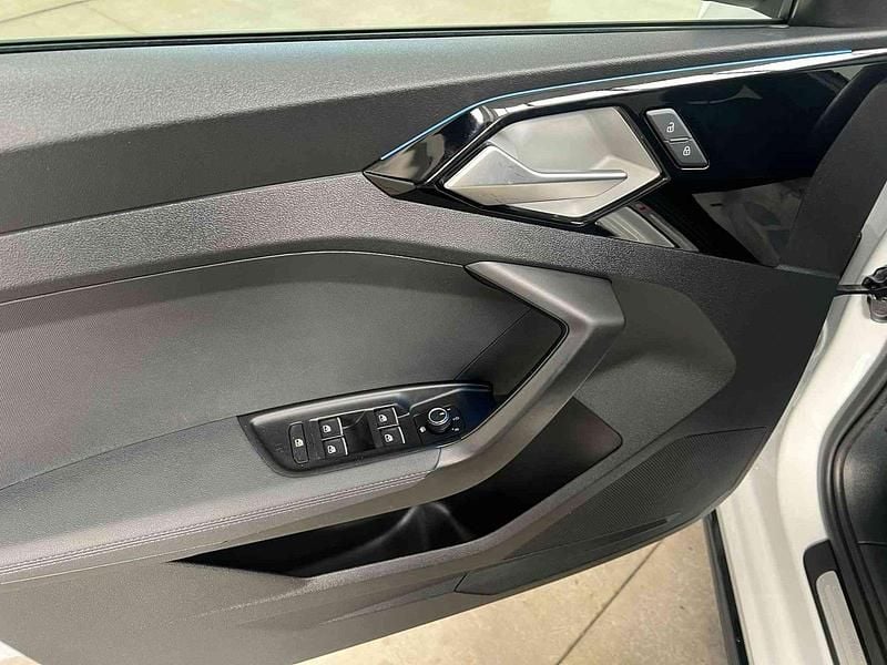 Usata Audi A1 Sportback Design 116 CV (85 kW) 2025 Bianca Utilitaria