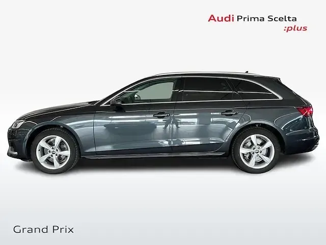 Käytetty Audi A4 Advanced Plus 163 HP (119 kW) 2023 Harmaa Farmari