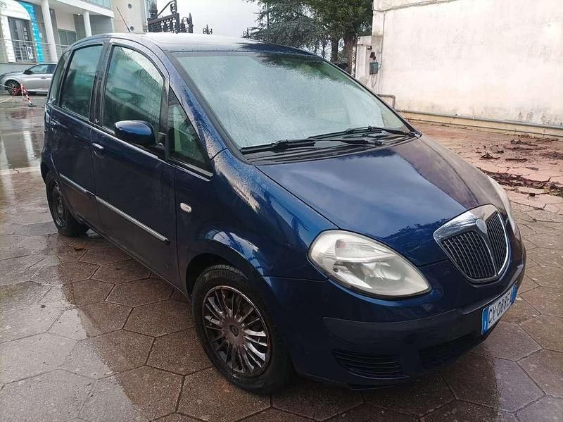 Usata Lancia Musa 101 CV (74 kW) 2005 Monovolume